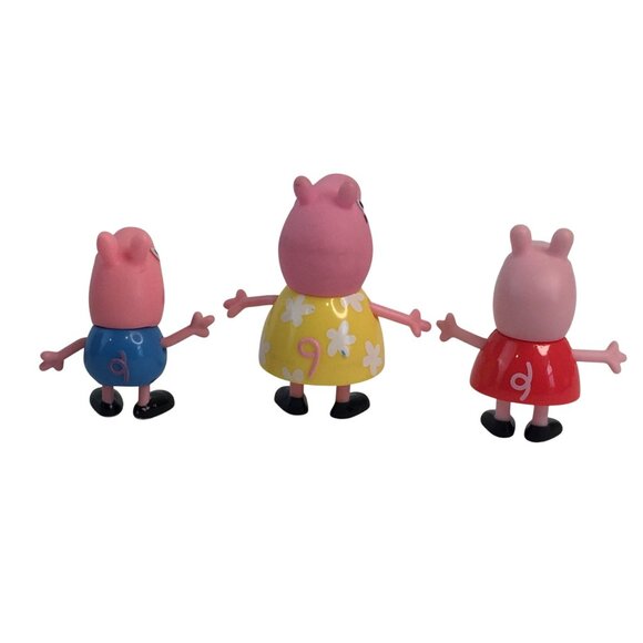 Peppa Pig Adventures Family Red Car and Figures Talking Tested and Working - Picture 10 of 11